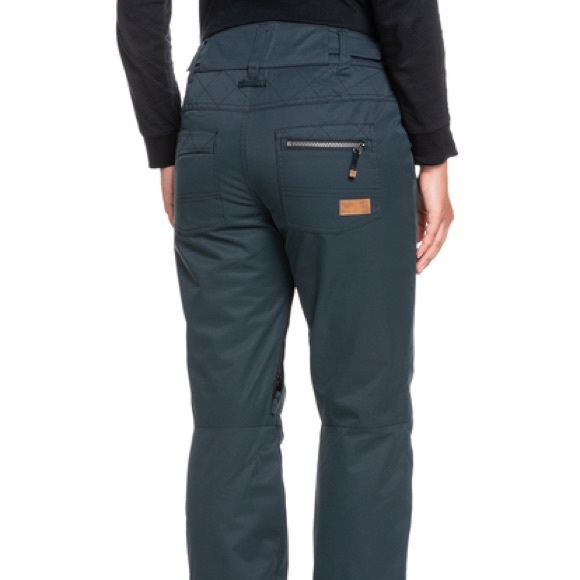 Roxy Nadia insulated snow pants - Picture 3 of 7